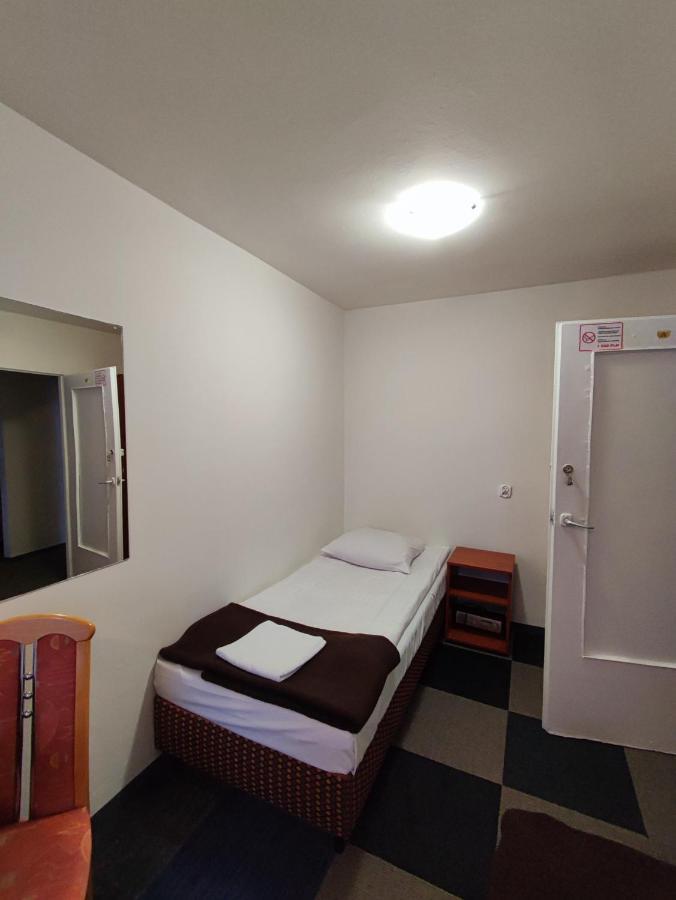 Hostel Plonia Economy Stettin Exterior foto
