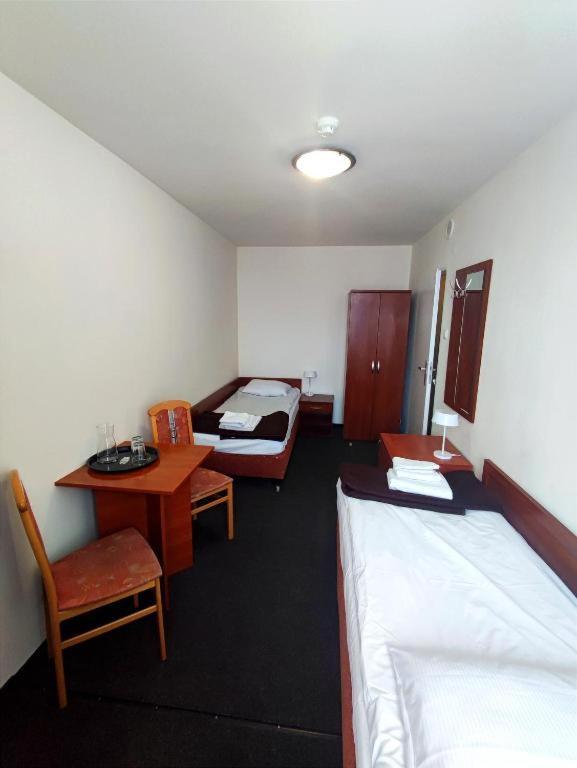 Hostel Plonia Economy Stettin Exterior foto